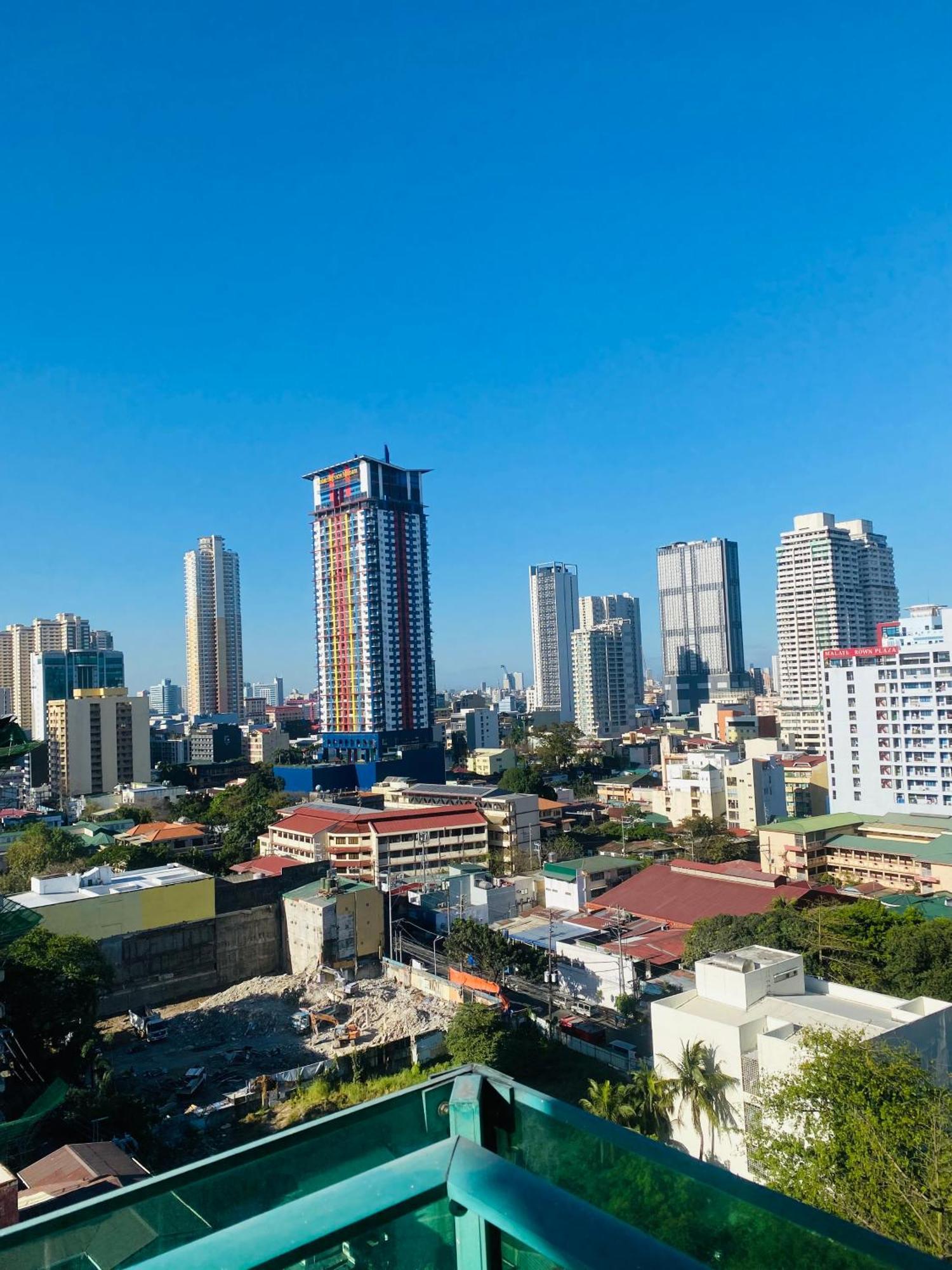 Baywatch Tower Malate Aparthotel Manila